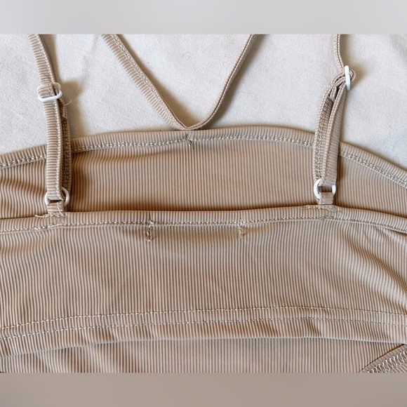 Tan V-Cut Cropped Top - Picture 5 of 6